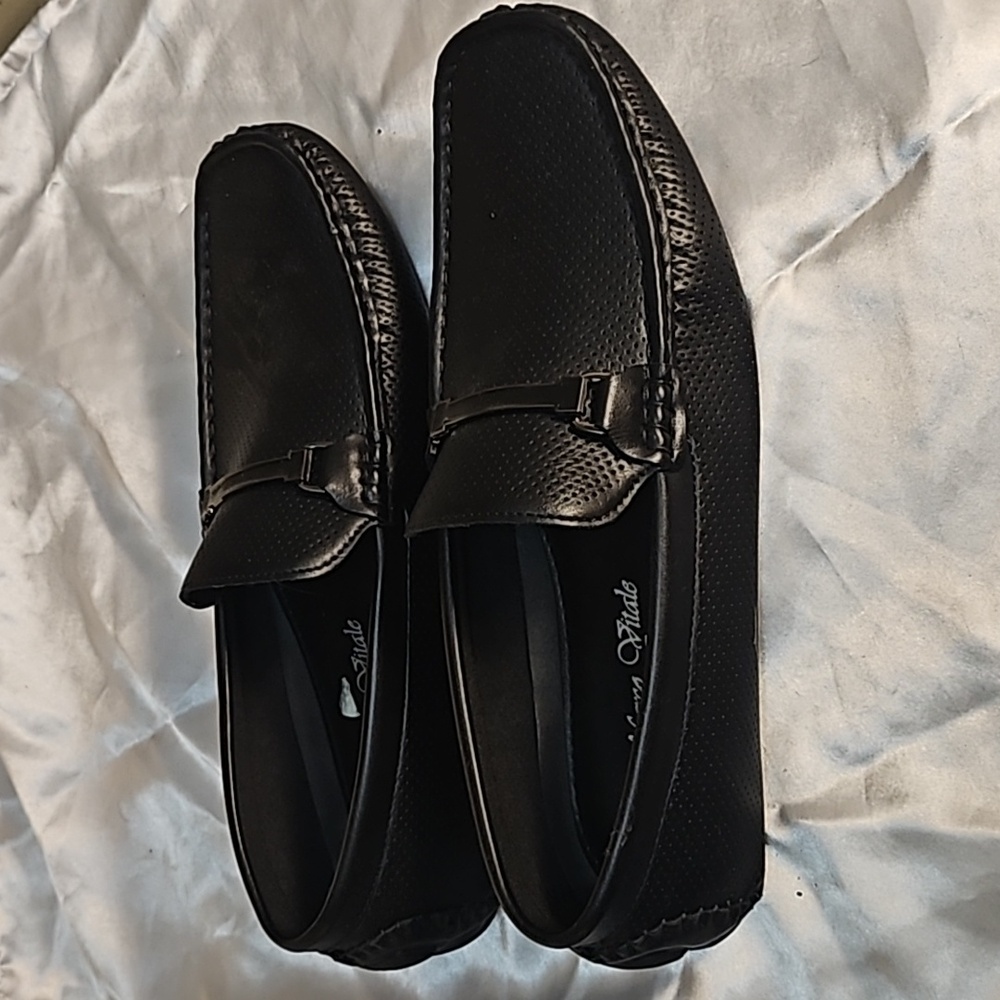 Dress shoes